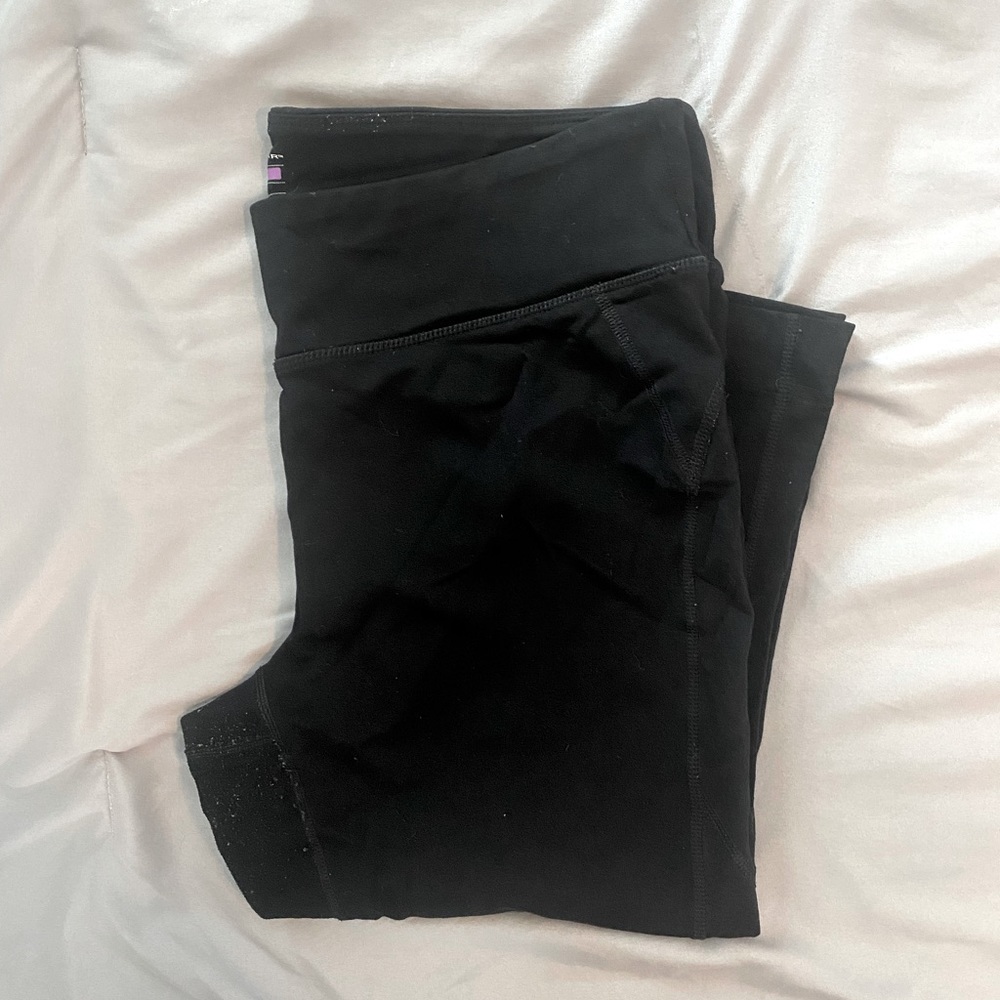 Tek Gear Shapewear Large Black 3/4 Length Athletic Leggings.